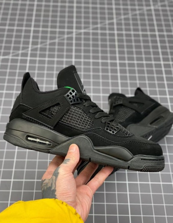 TÊNIS NIKE AIR JORDAN 4 BLACK CAT