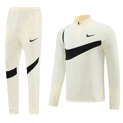 Conjunto Nike Big Swoosh Bege