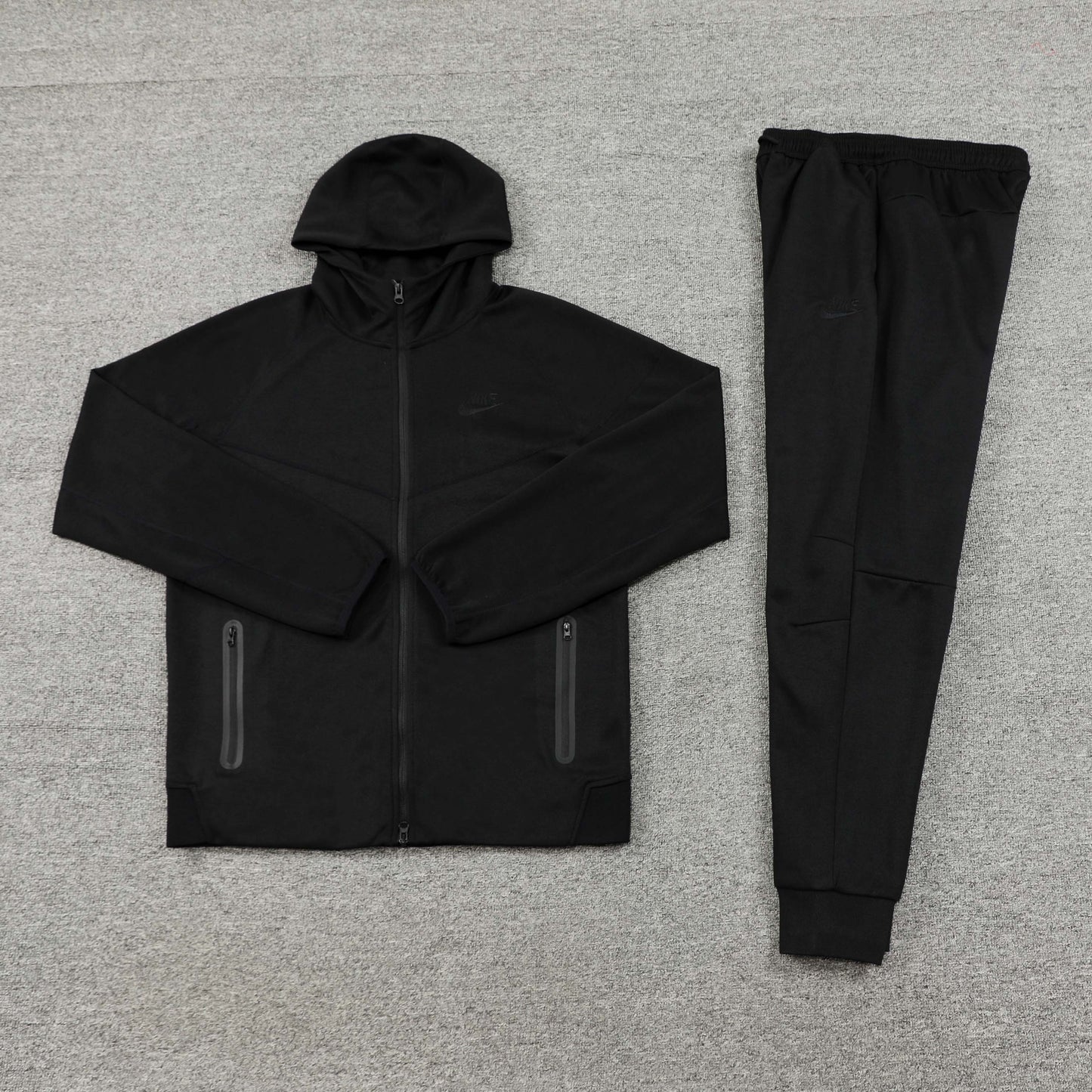 Conjunto Nike Tech Fleece All Black Windrunner