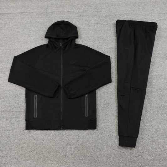 Conjunto Nike Tech Fleece All Black Windrunner