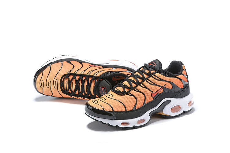 TÊNIS NIKE AIR MAX PLUS TN SUNSET ORANGE