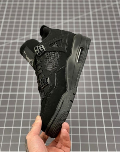 TÊNIS NIKE AIR JORDAN 4 BLACK CAT