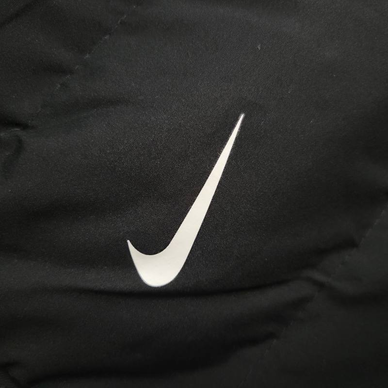 Colete Preto Nike