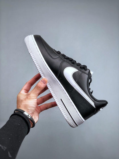 TÊNIS NIKE AIR FORCE 1 BLACK WHITE