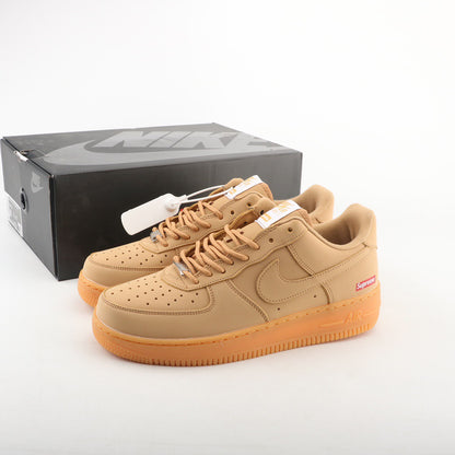 TÊNIS NIKE AIR FORCE 1 SP WHEAT x SUPREME