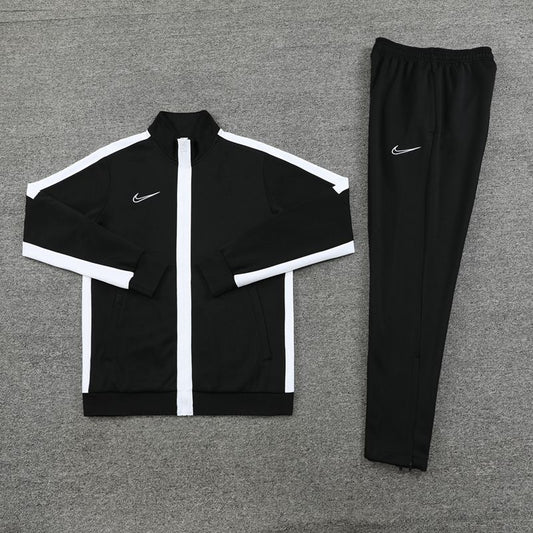 Conjunto Nike Preto e Branco