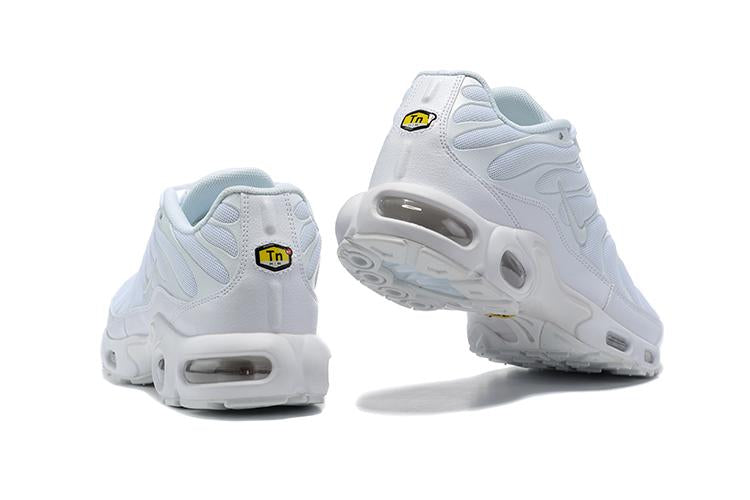 Air max plus sales white and gold