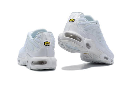 TÊNIS NIKE AIR MAX PLUS TN TRIPLE WHITE