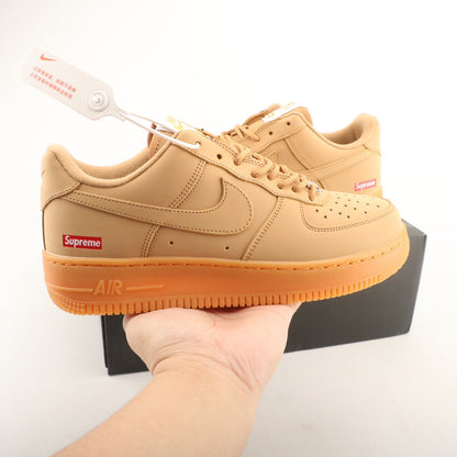 TÊNIS NIKE AIR FORCE 1 SP WHEAT x SUPREME