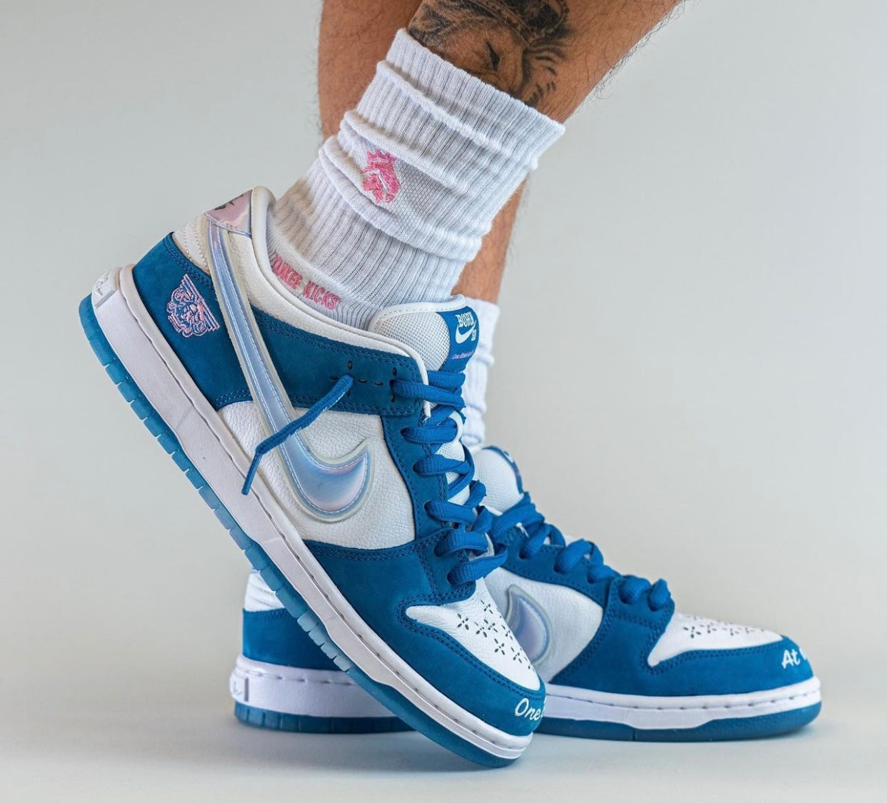 TÊNIS NIKE DUNK SB x BORN x RAISED