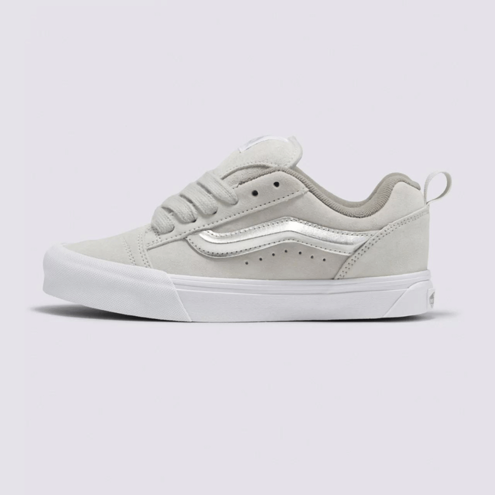 TÊNIS KNU SKOOL SILVER METALLIC TRUE WHITE