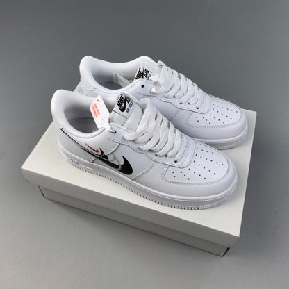 TÊNIS NIKE AIR FORCE 1 WHITE MULTI SWOOSH