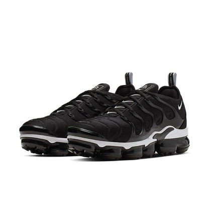 TÊNIS NIKE VAPORMAX PLUS BLACK/WHITE