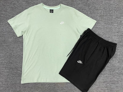 Kit Camisa e Short Nike Fleece Verde e Preto