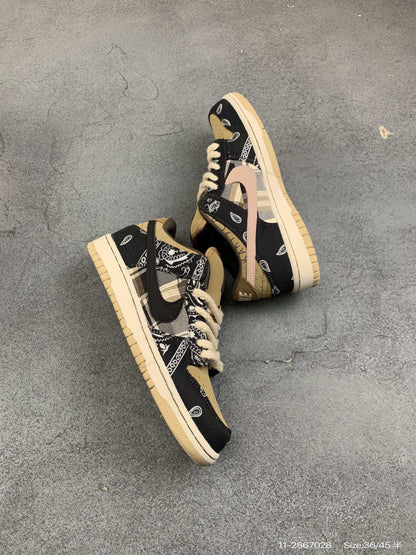 TÊNIS NIKE DUNK SB TRAVIS SCOTT