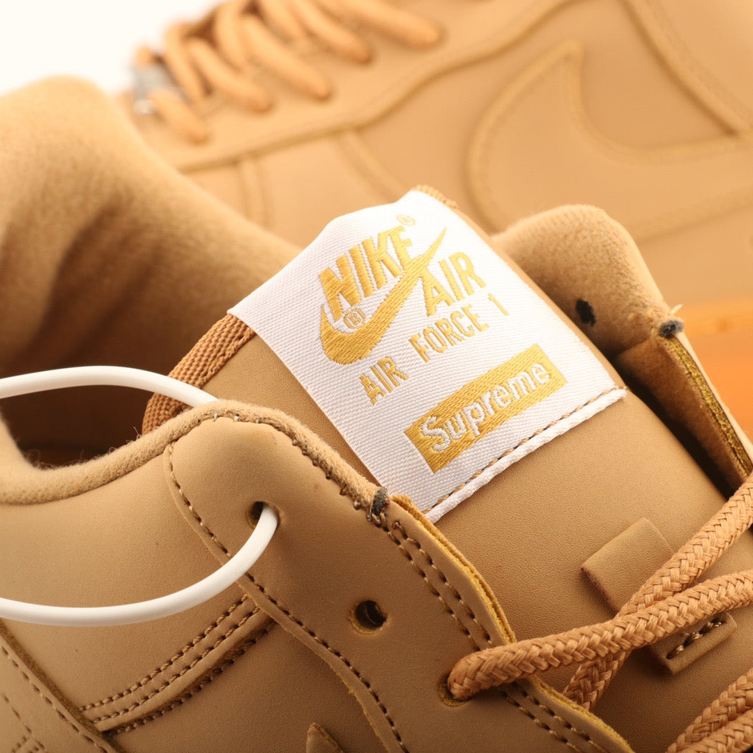 TÊNIS NIKE AIR FORCE 1 SP WHEAT x SUPREME