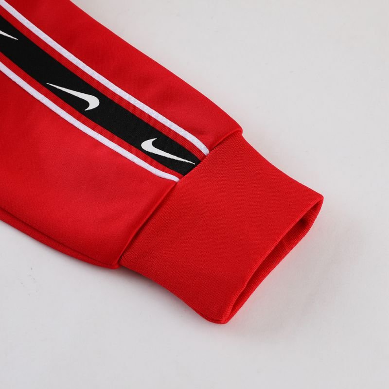 Conjunto Nike Repeat Vermelho e Preto