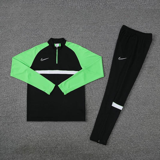 Conjunto Nike Treino Preto x Verde Dri Fit