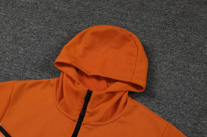 Conjunto Nike Tech Fleece Laranja